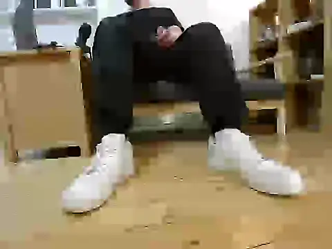 Snapshot of jonas_camboy chatting on 7, 1, 2026 jonas camboy online show from 7, 1, 2026