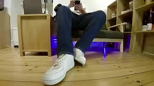 Snapshot of jonas_camboy chatting on 4, 3, 2026 jonas camboy online show from 4, 3, 2026