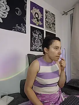 Snapshot of little__ammy chatting on 10, 7, 2026 little ammy online show from 10, 7, 2026