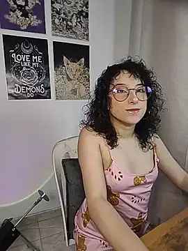 Snapshot of little__ammy chatting on 24, 7, 2026 little ammy online show from 24, 7, 2026