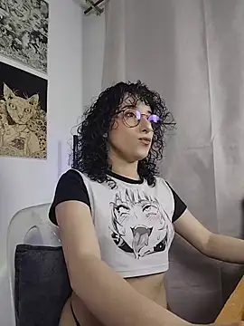 Snapshot of little__ammy chatting on 30, 7, 2026 little ammy online show from 30, 7, 2026