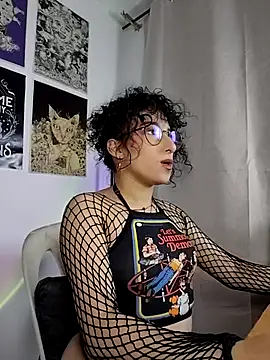 Snapshot of little__ammy chatting on 31, 7, 2026 little ammy online show from 31, 7, 2026