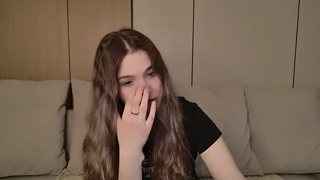 Snapshot of Lina_Sinerz chatting on 17, 3, 2026 Lina Sinerz online show from 17, 3, 2026