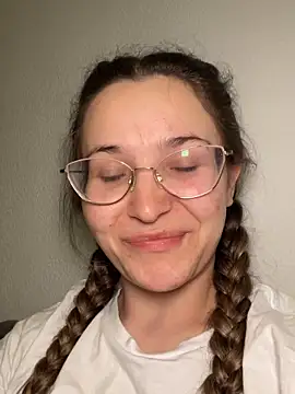 Snapshot of Lina_Sinerz chatting on 19, 3, 2026 Lina Sinerz online show from 19, 3, 2026