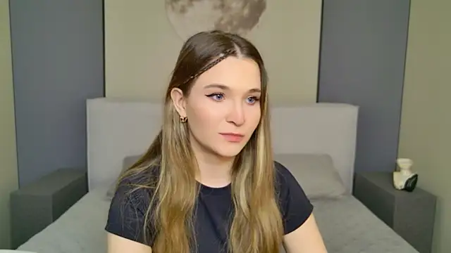 Lina Sinerz online show from 2, 4, 2026