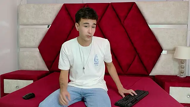 KathyAiden online show from 5, 1, 2026