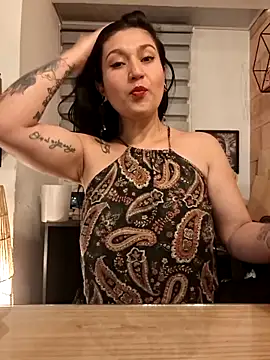 Magenta Moon online show from 12, 6, 2026