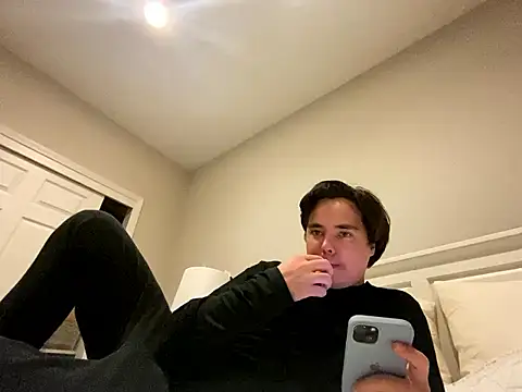 Snapshot of phantom898983 chatting on 13, 1, 2026 phantom898983 online show from 13, 1, 2026