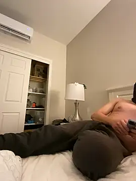 Snapshot of phantom898983 chatting on 2, 2, 2026 phantom898983 online show from 2, 2, 2026