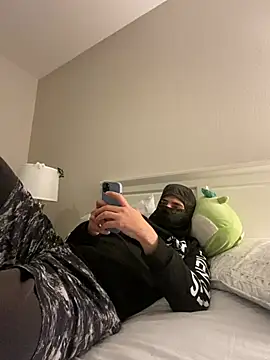 Snapshot of phantom898983 chatting on 4, 2, 2026 phantom898983 online show from 4, 2, 2026