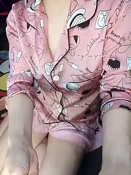 Snapshot of Alone_nothing chatting on 20, 12, 2025 Alone nothing online show from 20, 12, 2025