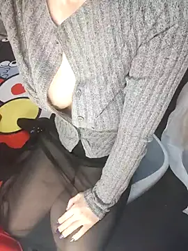 Snapshot of Alone_nothing chatting on 3, 2, 2026 Alone nothing online show from 3, 2, 2026