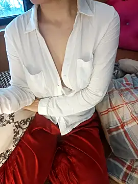 Snapshot of Alone_nothing chatting on 21, 2, 2026 Alone nothing online show from 21, 2, 2026