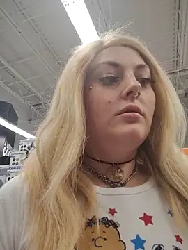 Snapshot of SpiderRose chatting on 1, 3, 2026 SpiderRose online show from 1, 3, 2026