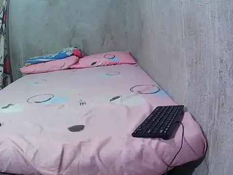 WetCreamyPusy4u online show from 4, 7, 2026
