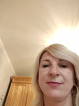 AhlyssaLove1155 online show from 26, 6, 2026