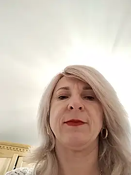 AhlyssaLove1155 online show from 28, 7, 2026