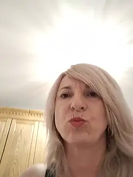 AhlyssaLove1155 online show from 29, 7, 2026
