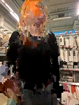 Snapshot of _Little_Ginger chatting on 20, 12, 2025 Little Ginger online show from 20, 12, 2025