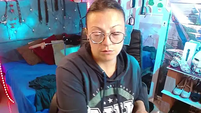 Snapshot of Susana_Rojas chatting on 13, 3, 2026 Susana Rojas online show from 13, 3, 2026