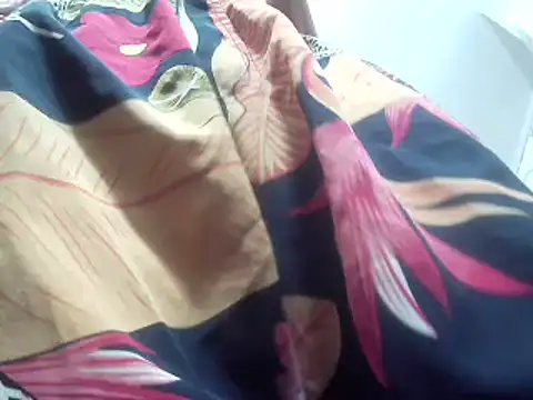 Snapshot of Shantalys_beauty_queen chatting on 3, 8, 2026 Shantalys beauty queen online show from 3, 8, 2026