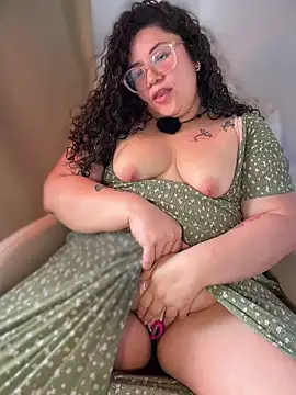 Snapshot of VanesssaMilf_ chatting on 29, 5, 2026 VanesssaMilf online show from 29, 5, 2026