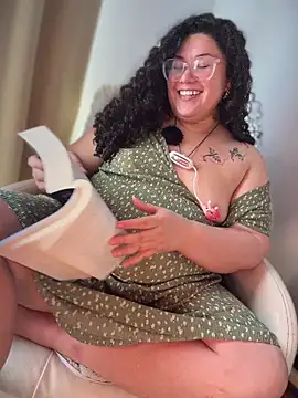 Snapshot of VanesssaMilf_ chatting on 31, 5, 2026 VanesssaMilf online show from 31, 5, 2026