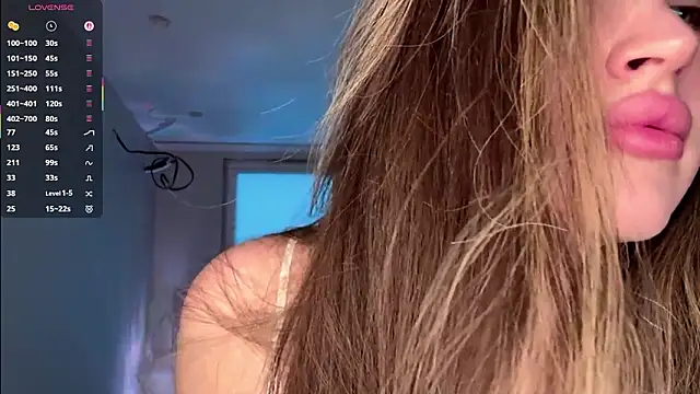 Snapshot of KiraBodrick chatting on 11, 3, 2026 KiraBodrick online show from 11, 3, 2026