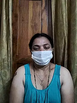 Snapshot of bhavyasri_55 chatting on 19, 12, 2025 bhavyasri 55 online show from 19, 12, 2025