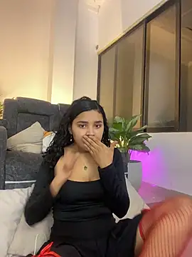 ladulcemary  online show from 14, 1, 2026