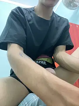 Snapshot of DucMinh_2k chatting on 15, 3, 2026 DucMinh 2k online show from 15, 3, 2026