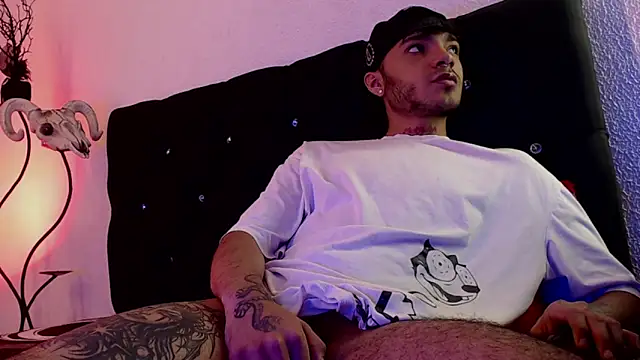 Snapshot of kingdani_hot chatting on 4, 3, 2026 kingdani hot online show from 4, 3, 2026