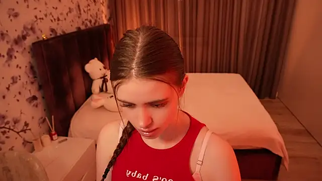 Snapshot of ChloeSpark chatting on 22, 5, 2026 ChloeSpark online show from 22, 5, 2026