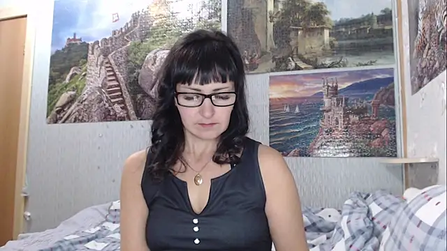 Snapshot of Eila_Morigan chatting on 15, 12, 2025 Eila Morigan online show from 15, 12, 2025