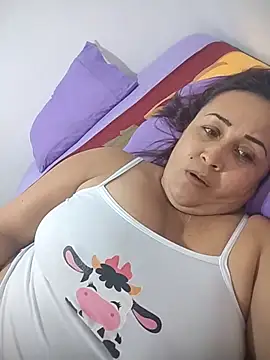 Nini Love  online show from 25, 7, 2026