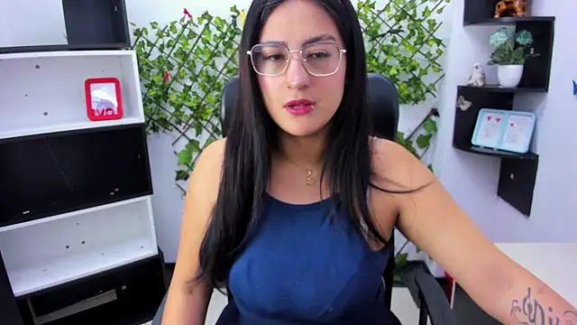 Snapshot of sophi_hardd_ chatting on 27, 2, 2026 sophi hardd online show from 27, 2, 2026