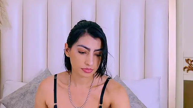 NinnaPiers online show from 28, 7, 2026