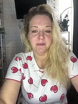 JenniferCarmen online show from 29, 4, 2026