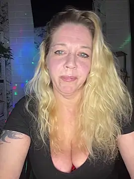 JenniferCarmen online show from 6, 5, 2026