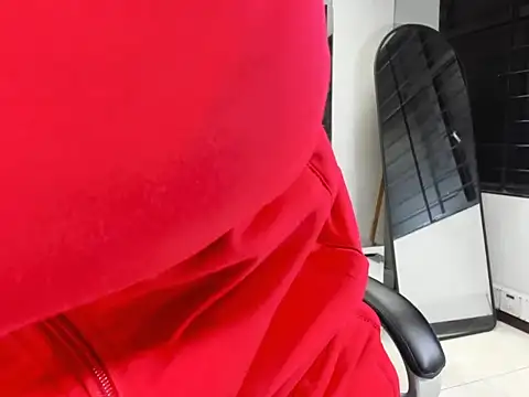 Snapshot of IssysLeBlanc chatting on 12, 1, 2026 IssysLeBlanc online show from 12, 1, 2026