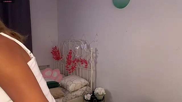 springloveee online show from 20, 7, 2026