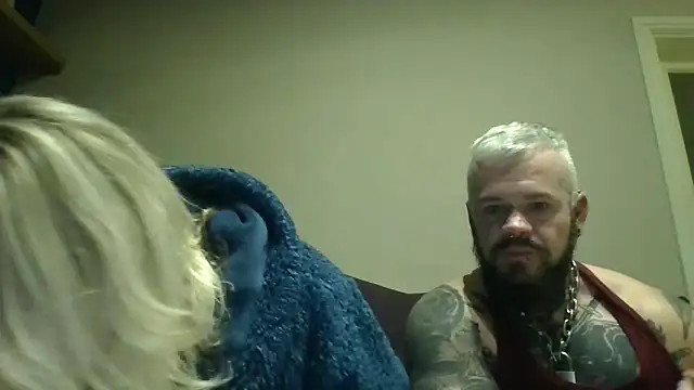 trans man and his dom online show from 14, 12, 2025