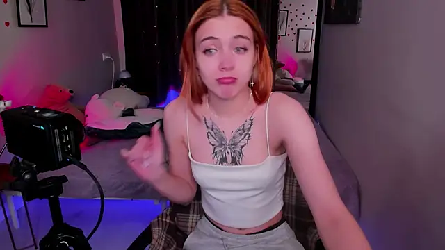 Snapshot of Bella_xBaby chatting on 22, 3, 2026 Bella xBaby online show from 22, 3, 2026