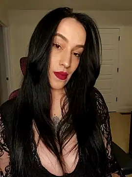 BustyVampyre online show from 10, 2, 2026