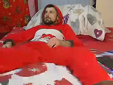 Snapshot of Pintiliescu chatting on 19, 12, 2025 Pintiliescu online show from 19, 12, 2025