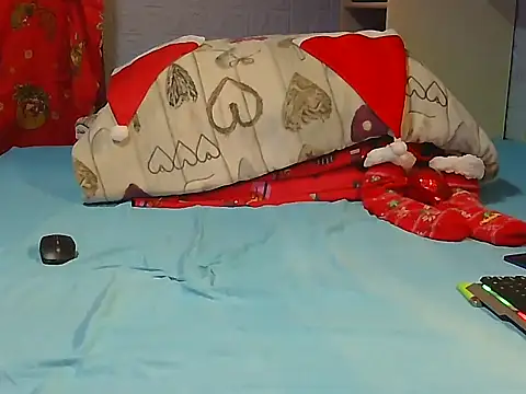 Snapshot of Pintiliescu chatting on 21, 12, 2025 Pintiliescu online show from 21, 12, 2025