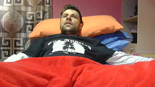 Snapshot of Pintiliescu chatting on 22, 3, 2026 Pintiliescu online show from 22, 3, 2026