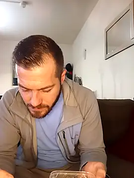 cheekycherryx online show from 17, 3, 2026