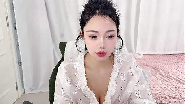 yuanbao8888 online show from 18, 4, 2026