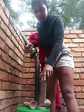 Snapshot of SexyMbali_01 chatting on 1, 3, 2026 SexyMbali 01 online show from 1, 3, 2026